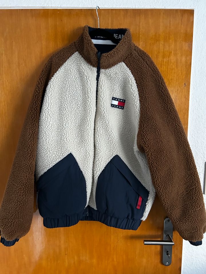 Tommy Hilfiger Wendejacke Gr. M in Ingelheim am Rhein