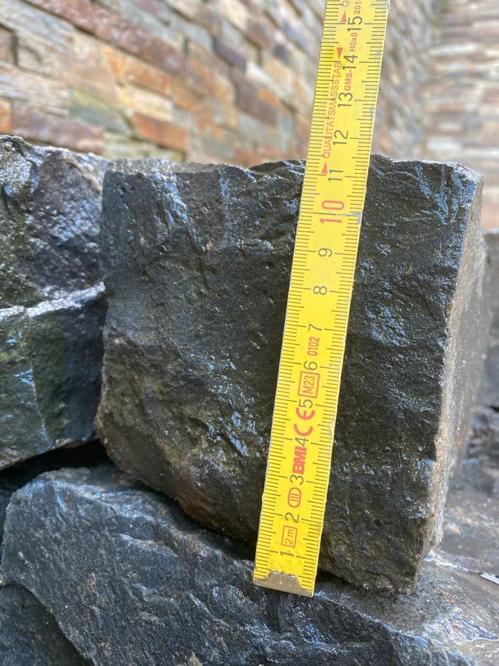 Basaltpalisaden, Palisaden 25x12x12 cm in Westerkappeln