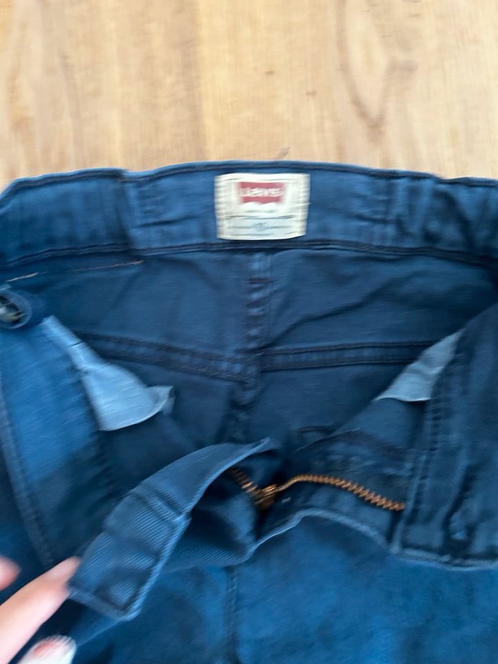 Levi’s Jeans Größe 10 quasi ungetragen in Elmshorn