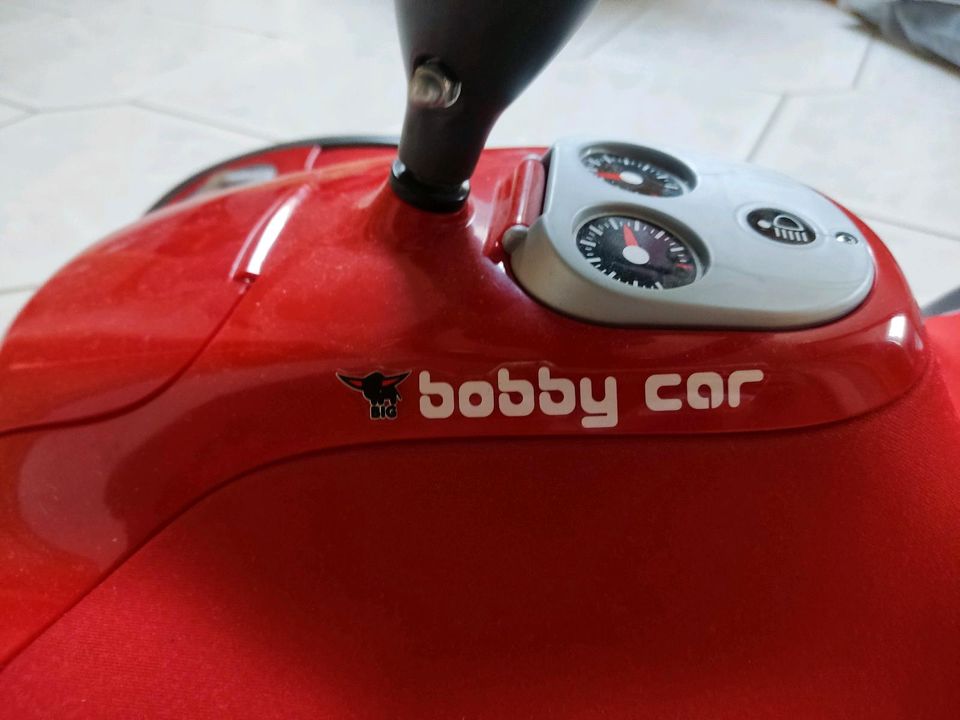 rotes Big  Bobby Car mit Licht, Hupe und Motorgeräusch in Hohenmölsen