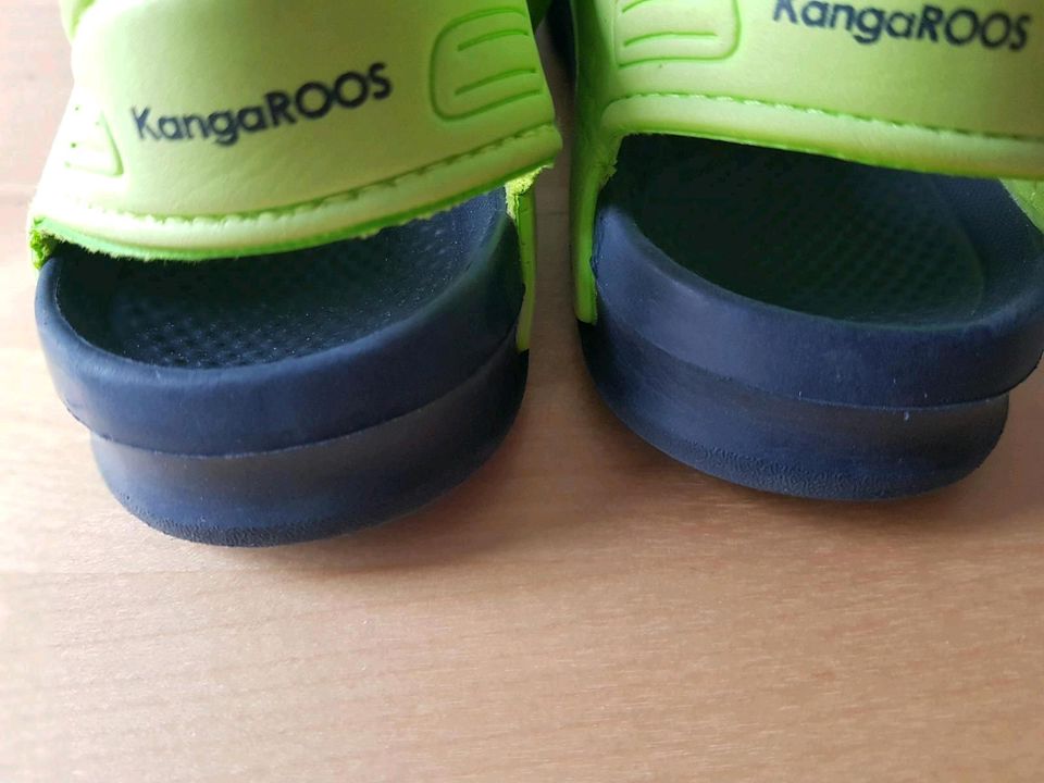 KangaRoos Badeschuhe Aqua Sandalen 28 Top Zustand in Köln