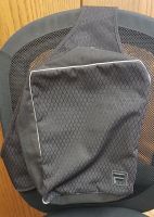 Fila Schultertasche X-Over Bag Tasche Rucksack schwarz neuwertig Bayern - Karlstein Vorschau