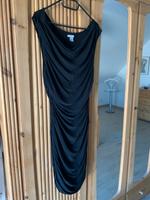 H&M Kleid schwarz, Gr. 44 ( geht auch mit 42) Niedersachsen - Langenhagen Vorschau