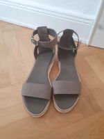 Melvin  & Hamilton Sandalen  wie neu Gr 41 Leder Niedersachsen - Holle Vorschau