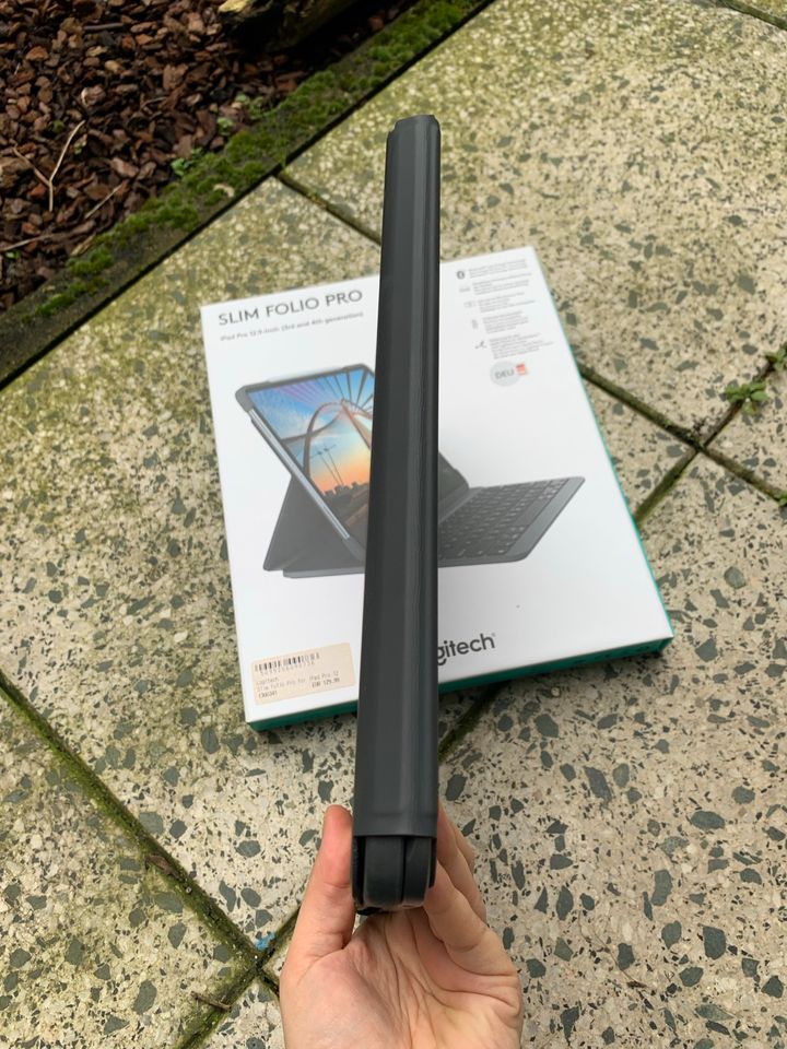 Slim Folio Pro Logitech iPad 12.9 in Düsseldorf