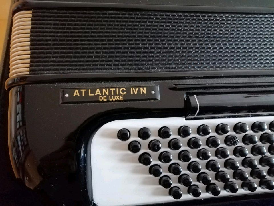 Hohner Akkordeon Atlantic IV N de Luxe - sehr guter Zustand in Tamm