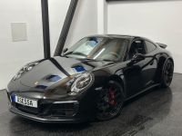 Porsche 911 Carrera 4 GTS*APPROVED*PDLS+*SHZ*ALL-BLACK* Baden-Württemberg - Illingen Vorschau