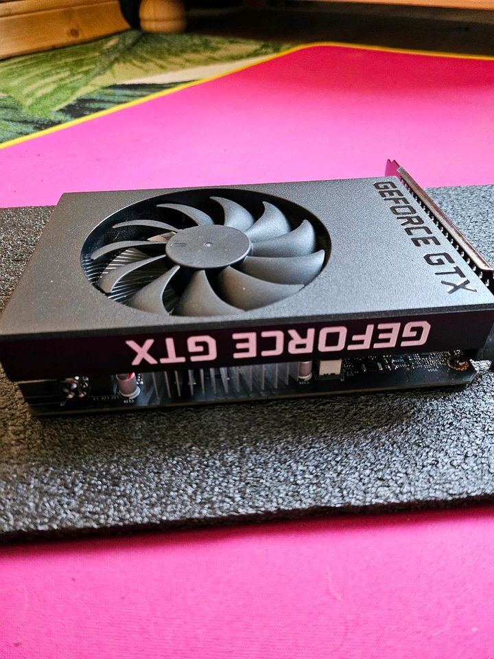 Nvidia GeForce GTX 1650 SUPER 4GB in Potsdam