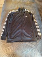 Herren Adidas Trainingsjacke dunkelblau Gr. L neuwertig!!! Hessen - Hirzenhain Vorschau