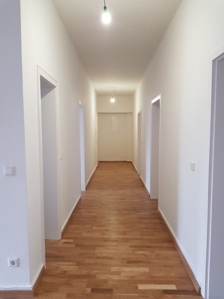 **TOP**4-Zimmer Wohnung im 3.OG in der Essener City! in Essen