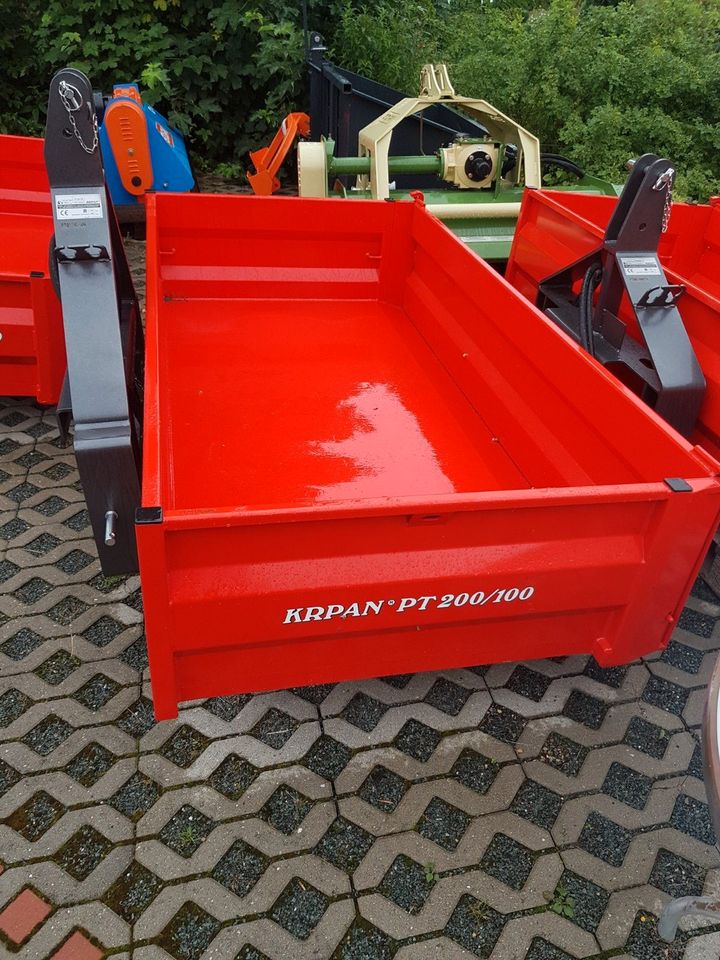 Heckmulde ,Heckschaufel,Heckcontainer,Traktor,Krpan in Sachsen
