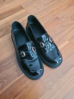 Zign  Schuhe gr 39  Leder Lackschwarz Nordrhein-Westfalen - Herford Vorschau