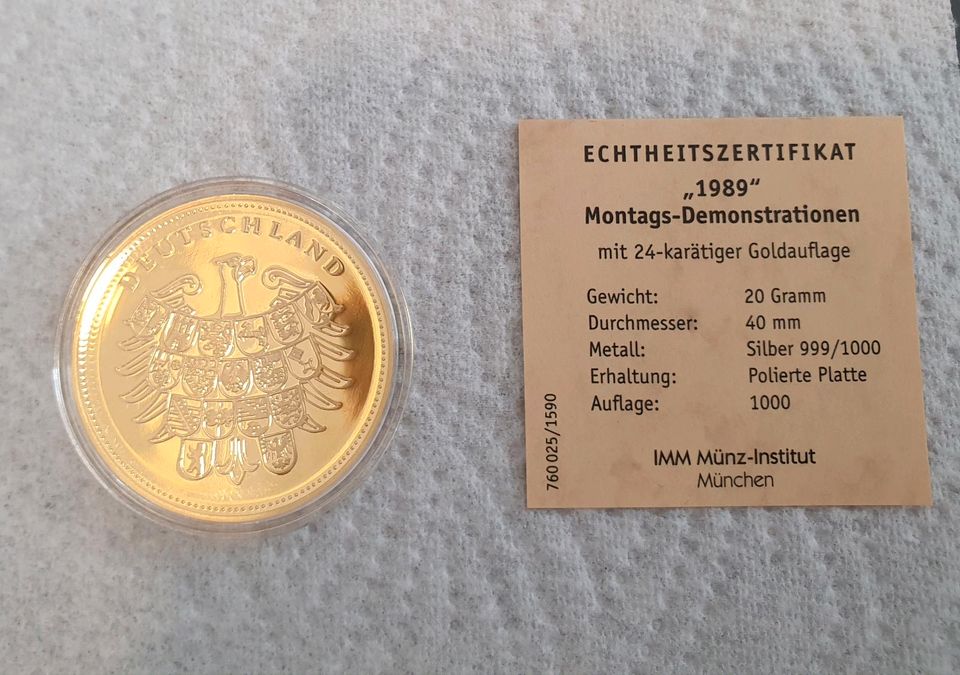Fein-Silbermünze 999er Montagsdemo 20g 40mm vergoldet in Dresden
