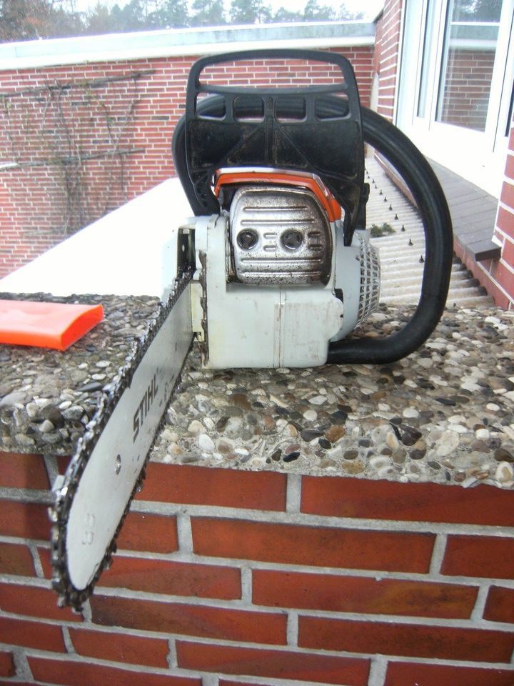 STIHL MS 251 C-BEQ, Motorsäge, 2,2 kW/3,0 PS, TOP in Bardowick