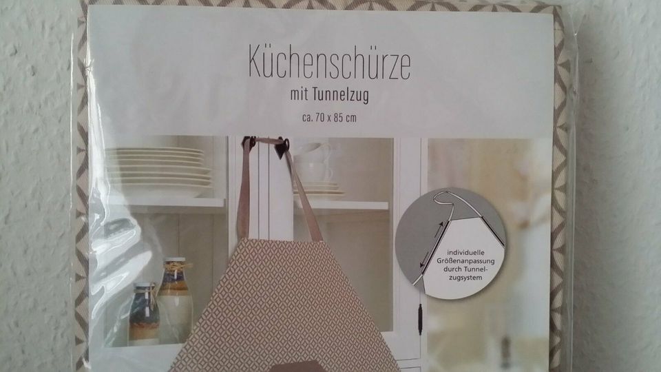 3 Pack Küchenschürze mit Tunnelzug 70x85 cm - NEU in Pforzheim