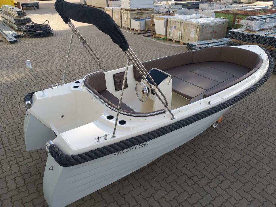 Motorboot Valory Classic V 550 Sloep Schaluppe Neuboot Neu in Hohen Wangelin
