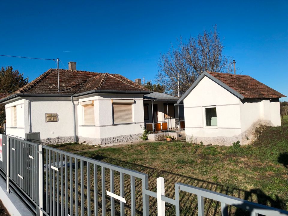 Haus, neben Plattensee, Siófok, Balaton, Ungarn in Obermaiselstein