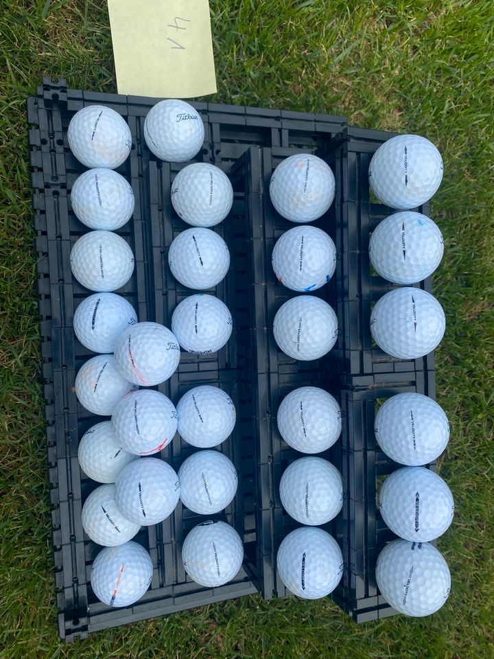 30x Titleist Velocity Golfbälle erfahren in Ludwigsburg