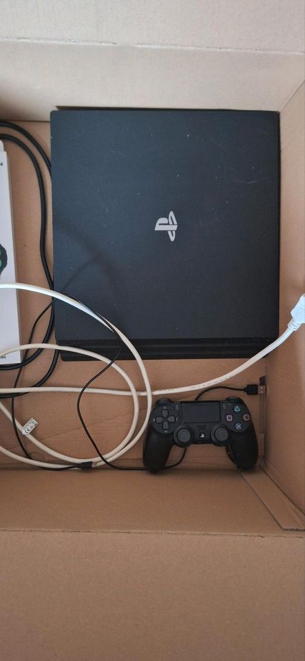 Ps4 pro 1 Terabyte mit controller, hdmi kabel in Osterhofen