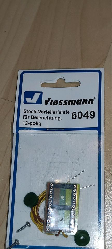 Viessmann H0 5102 Mittelleiter + 6049 Verteiler in Greifenstein