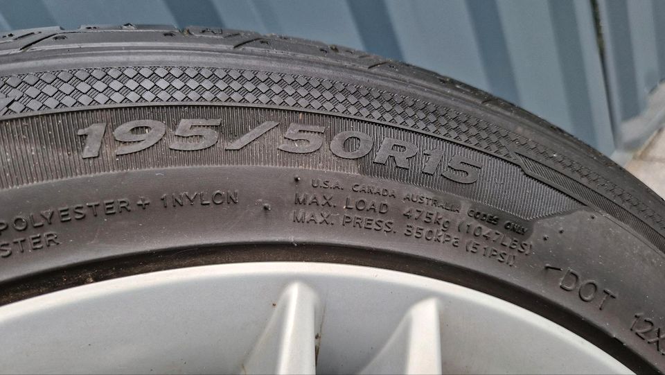 4×Hankook Sommerreifen 195/50 R15 Seat Alufelgen Kompletträder in Meschede