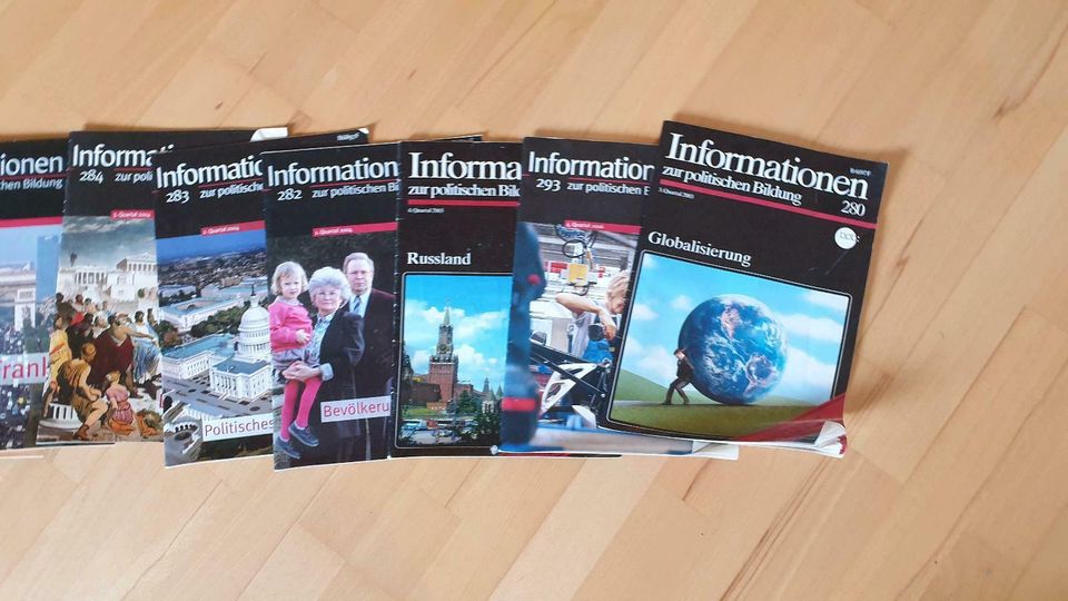 > 50 Zeitschriften "Informationen zur Politischen Bildung" in Quirnheim