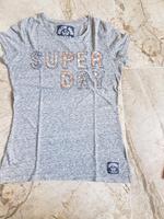 SUPERDRY - Shirt mit Pailletten in Größe  XS - S Sachsen - Werdau Vorschau