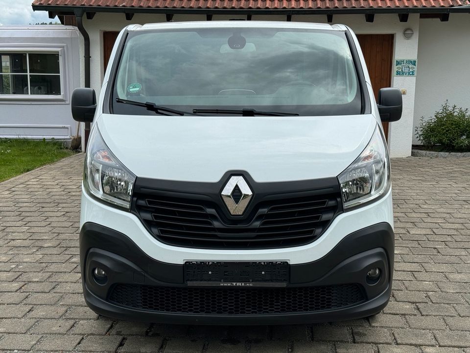 Renault Trafic L1H1 Transporter AHK Navi Bluetooth PDC in Ravensburg