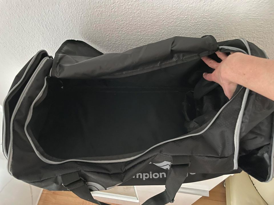 Joola Tischtennis Sport-Tasche schwarz Compact ´18 (Wie neu) in Regensburg