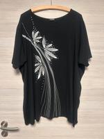 Shirt mit Blumenmuster Größe 60 Rheinland-Pfalz - Lustadt Vorschau