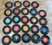 Vinyl 7 inch, 24 Stück, Schallplatten Niedersachsen - Hoyerhagen Vorschau