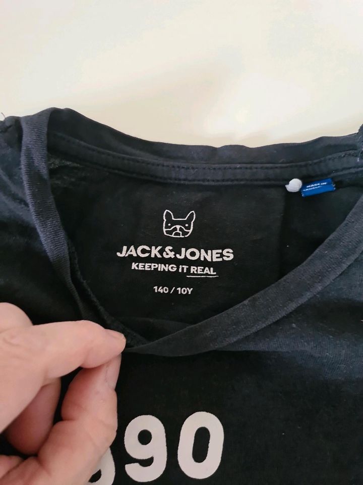 Cooles Jack&Jones Tshirt Gr. 134/140 Jungen T-Shirt in Wittlich