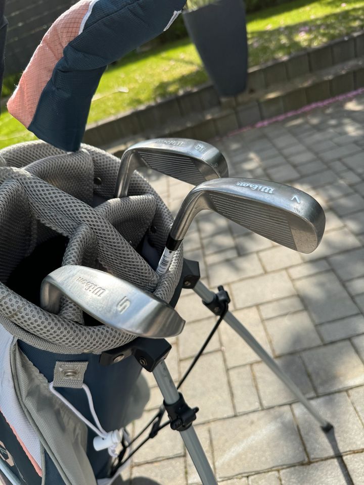 Golfset, Standbag und Halbsatz Golfschläger in Datteln