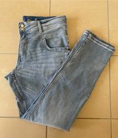 Mustang Jeans Style Rebecca Slim 2B  31/30 Neuwertig Bayern - Tutzing Vorschau