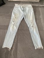 Bershka Jeans denim stretch regular fit tappered EUR42 Köln - Chorweiler Vorschau