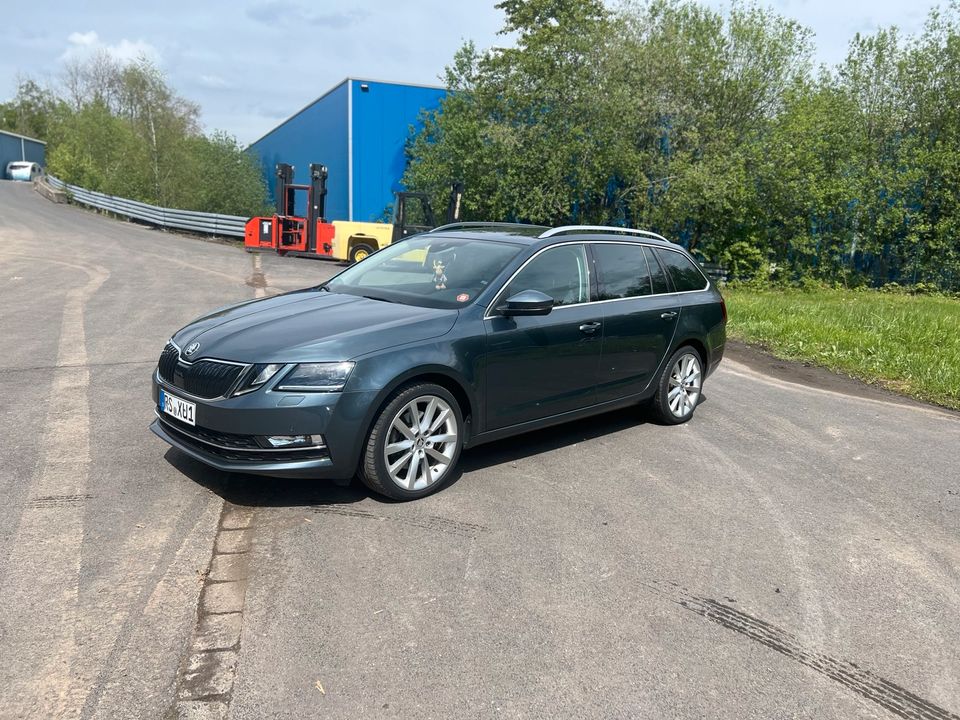 Skoda Octavia 2.0 TSI 4x4 Style in Remscheid