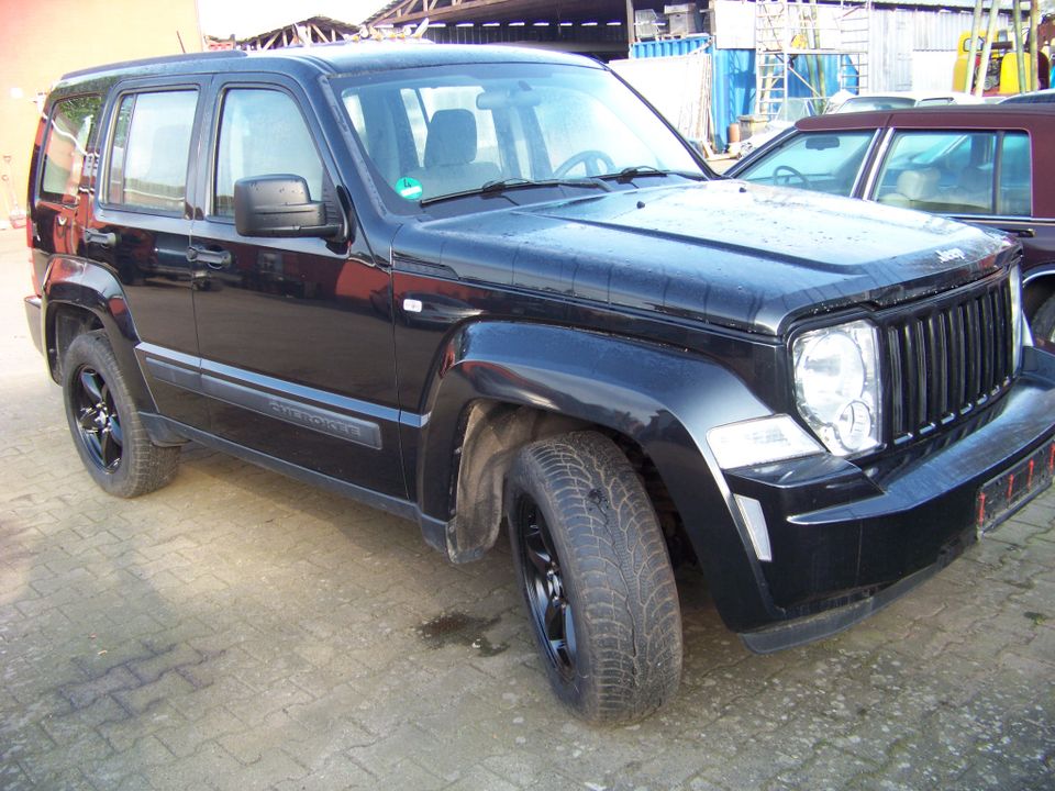 Jeep Cherokee 2,8 CRD Turbodiesel  2009 in Boizenburg/Elbe