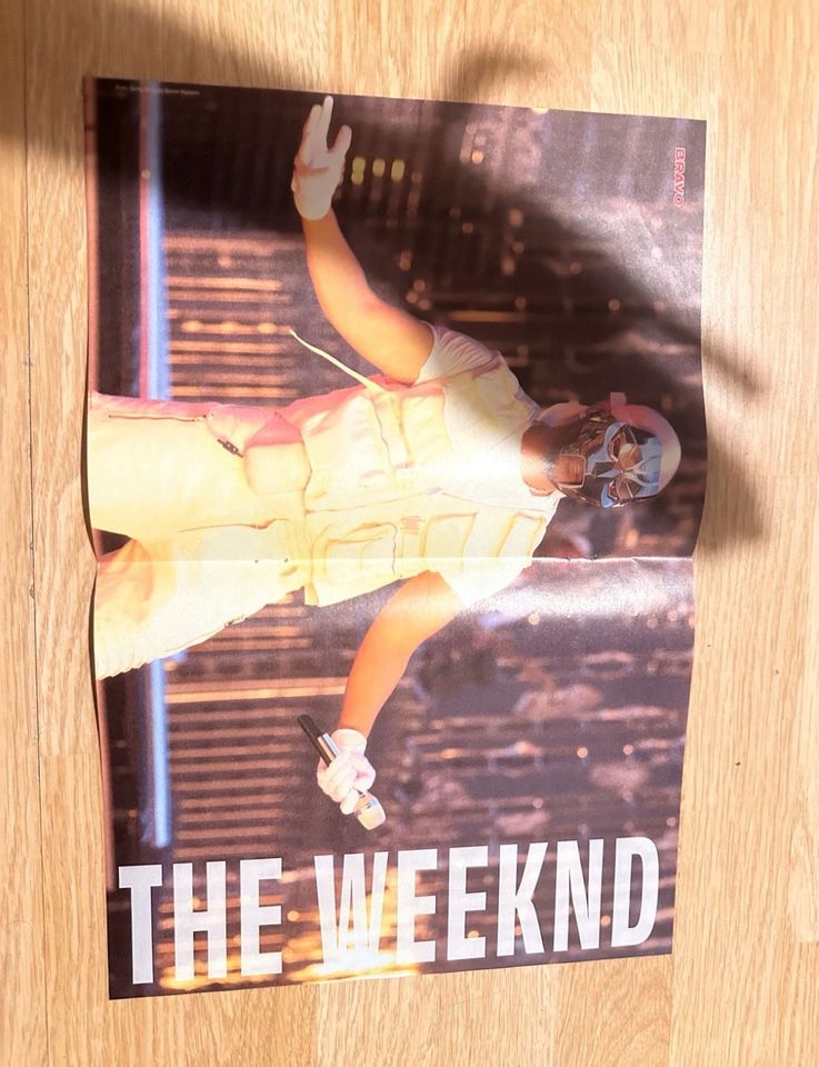 Poster von The Weeknd/Jenna Ortega in Leipzig