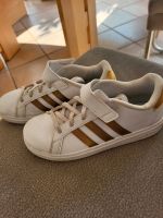 Adidas Sneakers weiß/gold Rheinland-Pfalz - Föhren bei Trier Vorschau