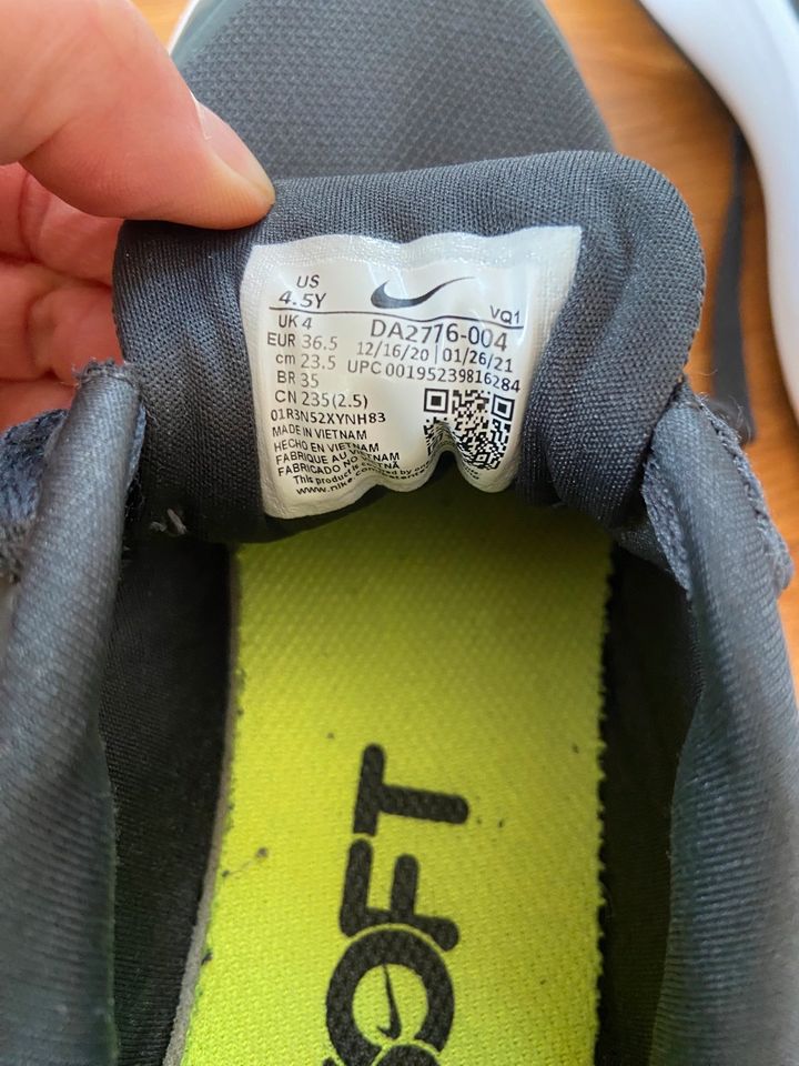 Nike Turnschuhe Gr. 36,5 in Hamburg