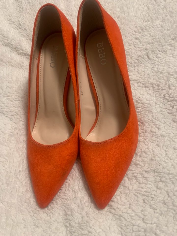 High heel Pumps Orange BEBO Gr 40 1 mal getragen in Lütjensee