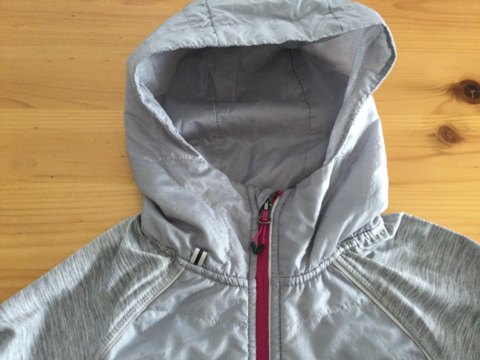 Sportjacke von Tchibo in Gr. 34 / 164 für Mädchen in Neubrandenburg