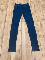 Tommy Hilfiger Damen Jeans Hose Größe 26/30 Skinny neuwertig Brandenburg - Fürstenwalde (Spree) Vorschau