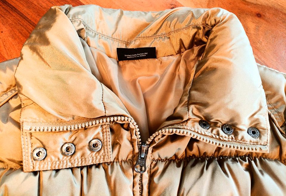 ♥ Daunenjacke beige Glanz ♥ Gr. 38 ✓ tailliert warm ✓ Winterjacke in Lippstadt