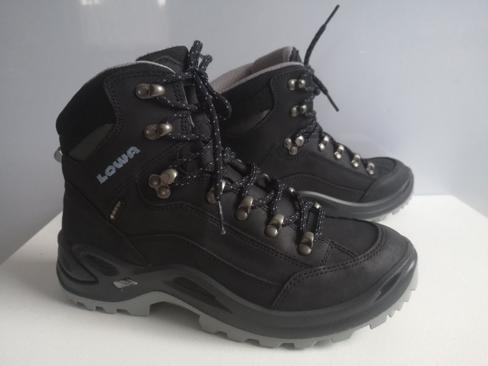 Damen Wander Schuhe Boots LOWA RENEGADE GTX Gr 39,5 schwarz Nubuk in Erkrath