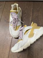 Nike Air Huarache Sneaker Gr 38,5 Hessen - Viernheim Vorschau