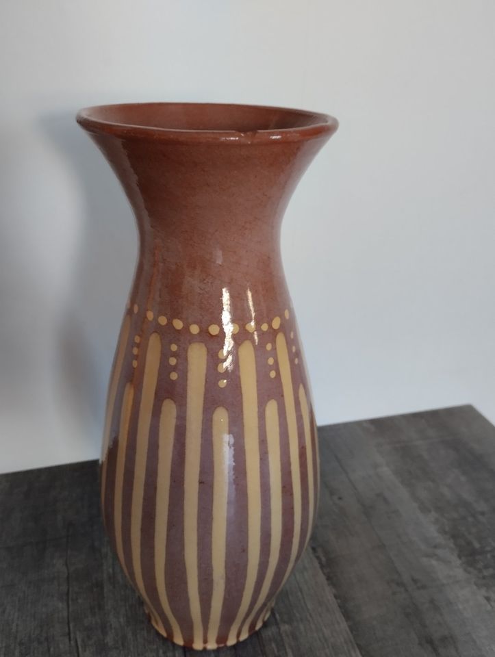 2 Vasen Keramik, 29 und 19,5 cm groß, braun, vermutlich DDR in Welzow