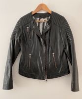 Wie NEU Comma Lederjacke Bikerjacke Jacke Leder Damen 36 Schwarz Stuttgart - Stuttgart-West Vorschau