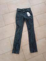 Neu Zara Jeans schwarz/grau 42 slim fit slim Leg high rise Bayern - Langquaid Vorschau