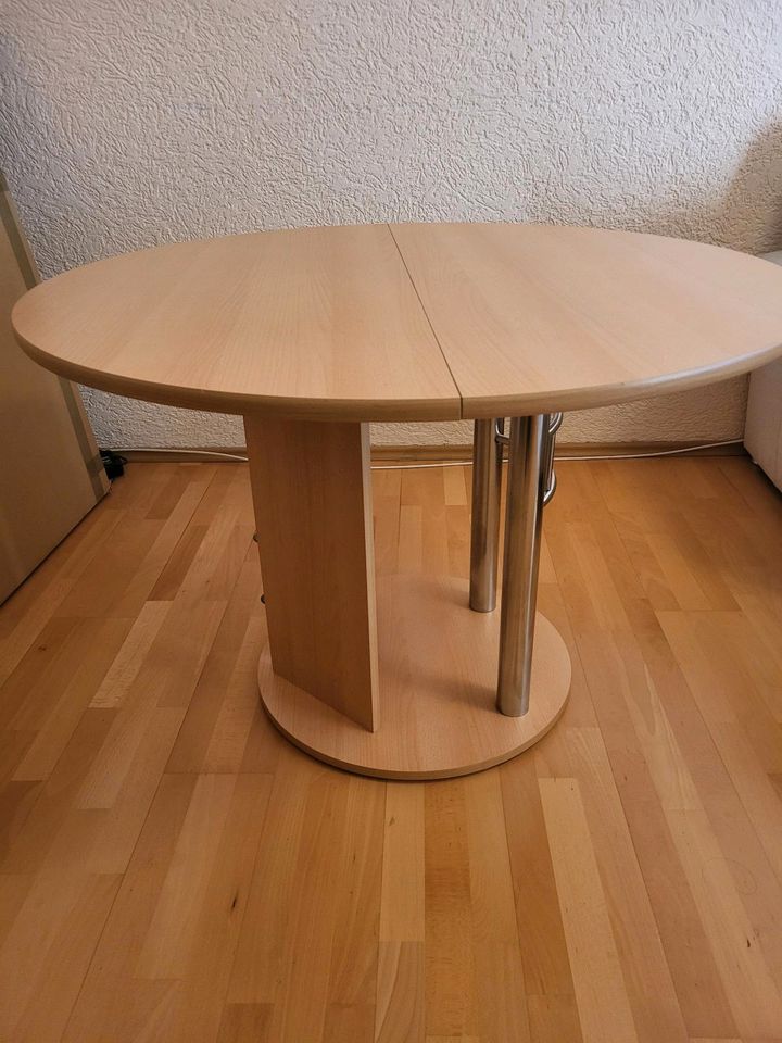 Tisch rund in Hanau